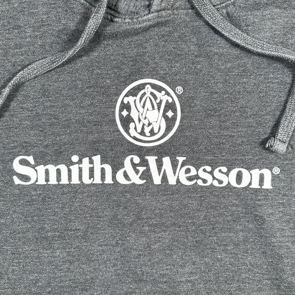 Vintage Smith Wesson Sweater Adult MEDIUM Gray Hoodie Firearms Promo Logo Y2K - Picture 2 of 8